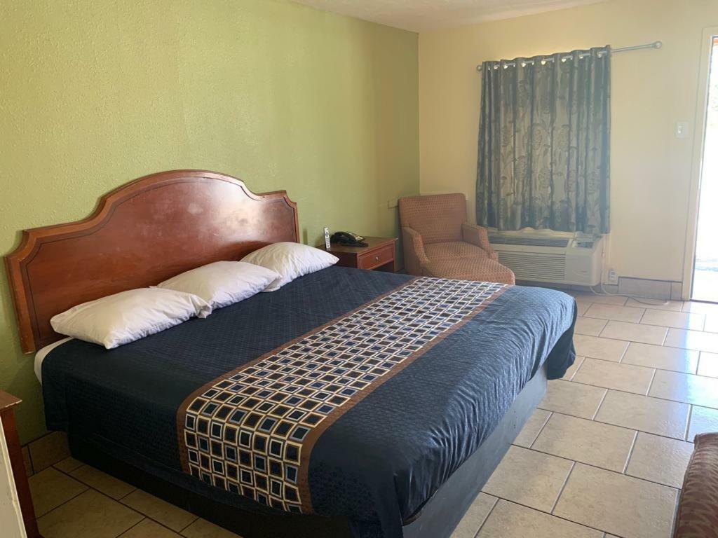 Texas Inn Beaumont Eksteriør bilde